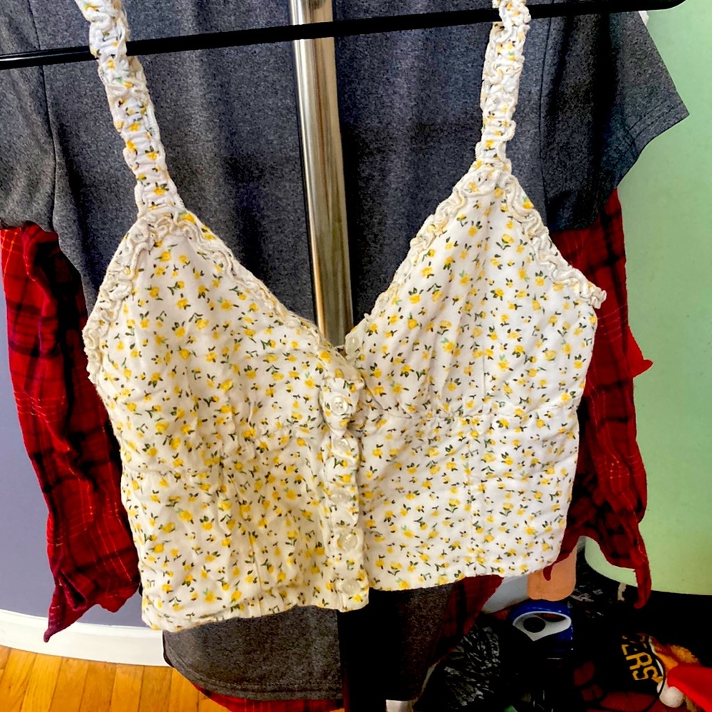 White tank top with yellow flowers